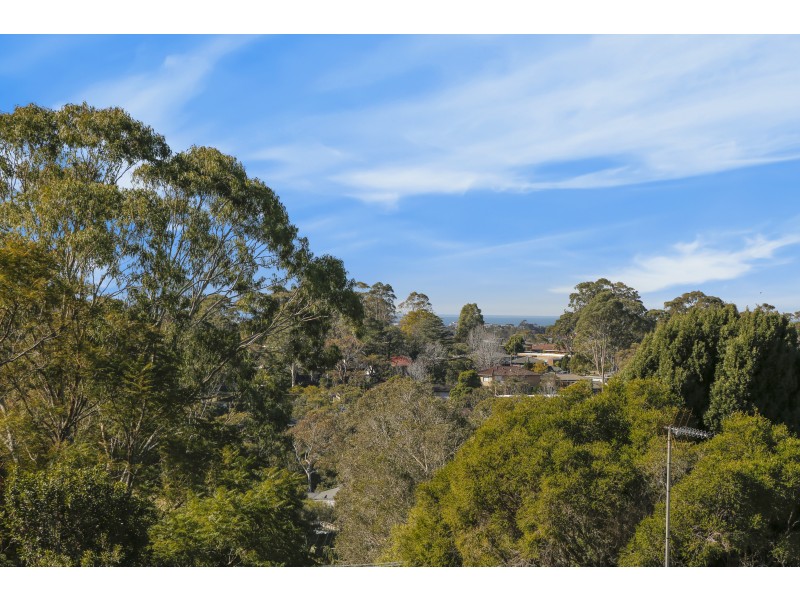 8 Kerrawah Avenue, Figtree NSW 2525