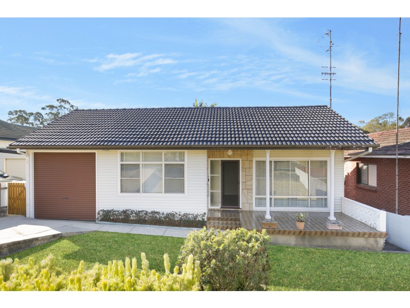16 Beatus Street, Unanderra NSW 2526