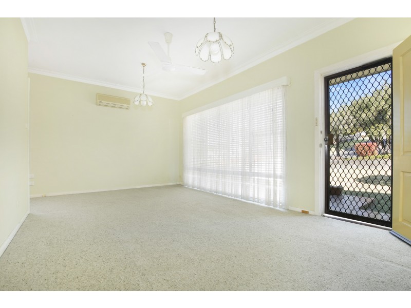16 Beatus Street, Unanderra NSW 2526