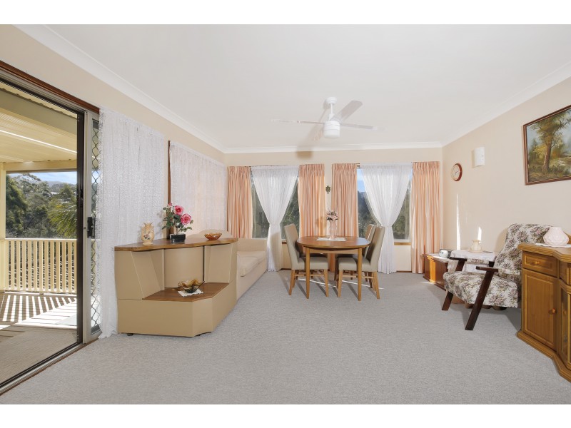 74 Cummins Street, Unanderra NSW 2526