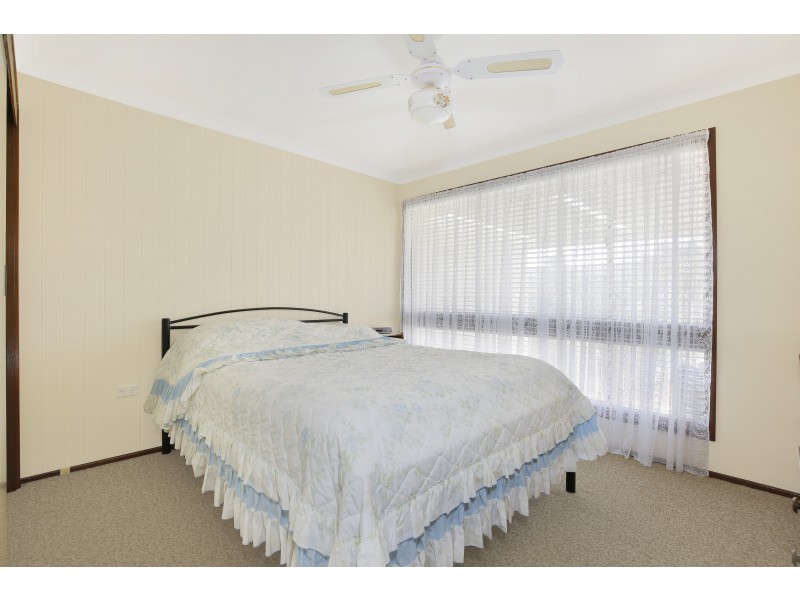 74 Cummins Street, Unanderra NSW 2526
