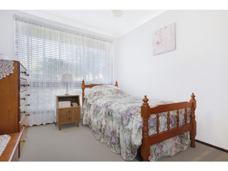 74 Cummins Street, Unanderra NSW 2526