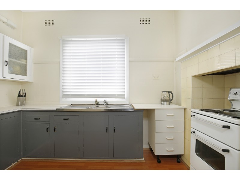 12 Gwynne Street, Gwynneville NSW 2500