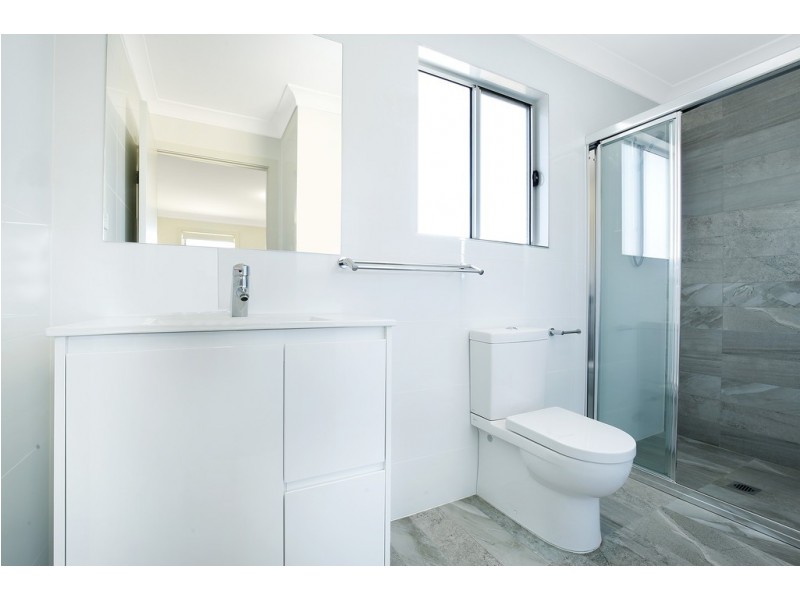 20 Vivian Street, Kembla Grange NSW 2526