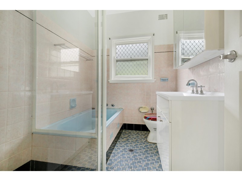 56 Figtree Crescent, Figtree NSW 2525