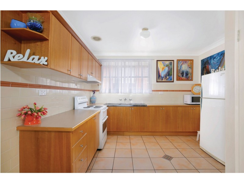 4/1 Brolga Street, Kanahooka NSW 2530