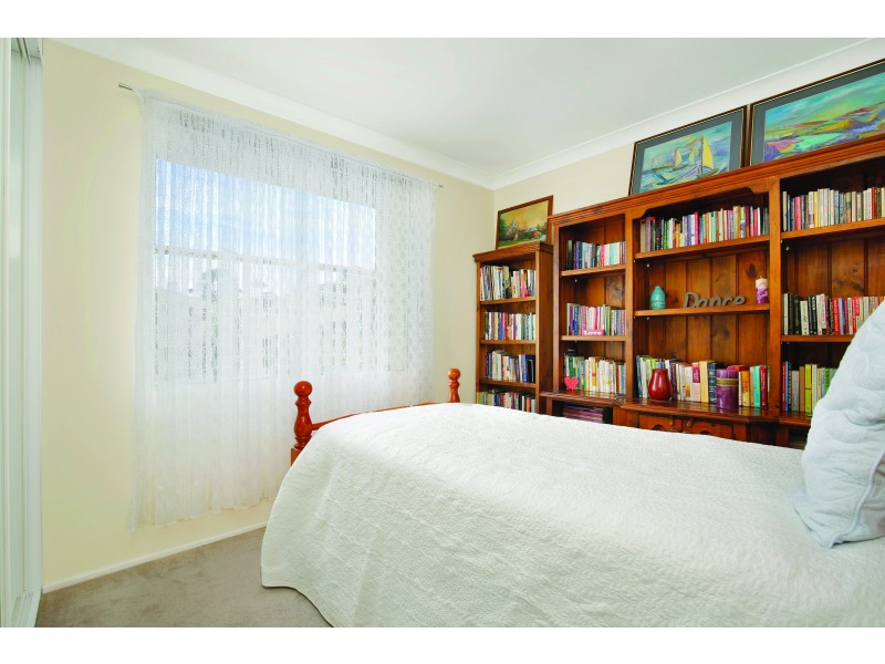 4/1 Brolga Street, Kanahooka NSW 2530