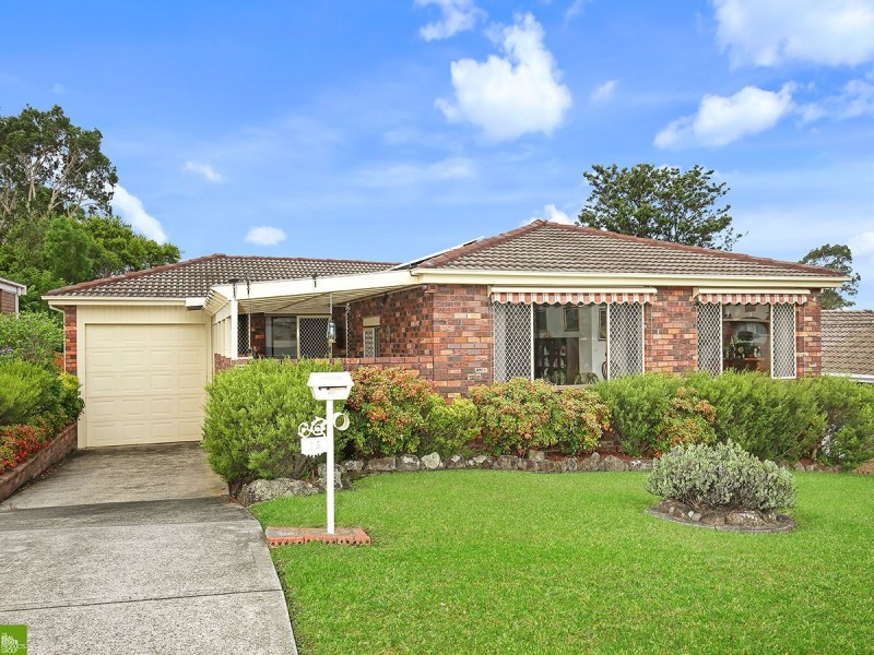 15 Coachwood Drive, Unanderra NSW 2526