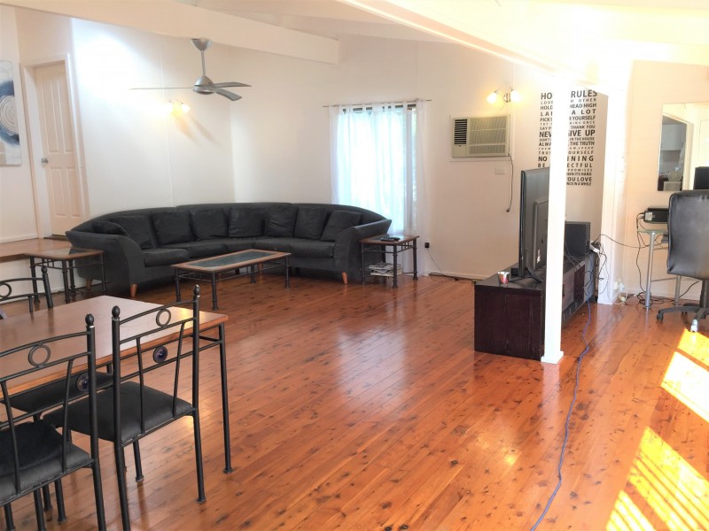 29 Avon Parade, Mount Kembla NSW 2526