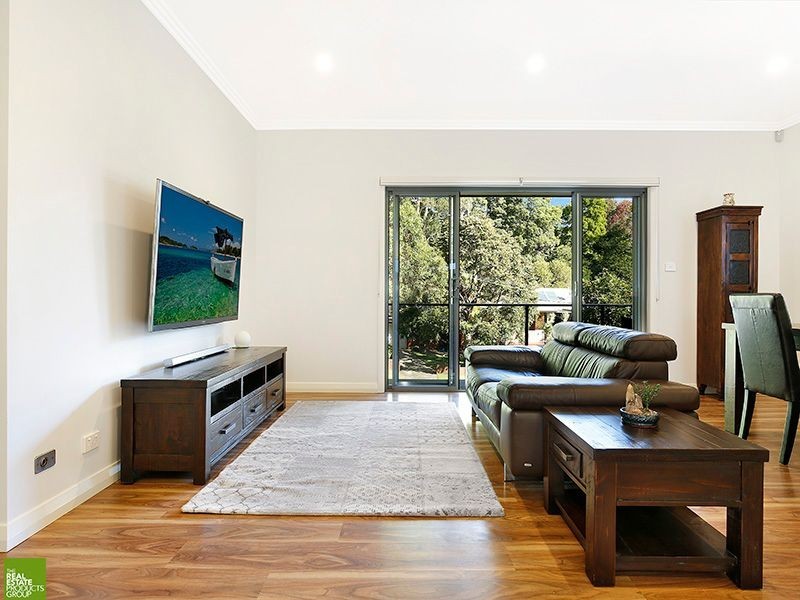 6 Toorak Avenue, Mangerton NSW 2500