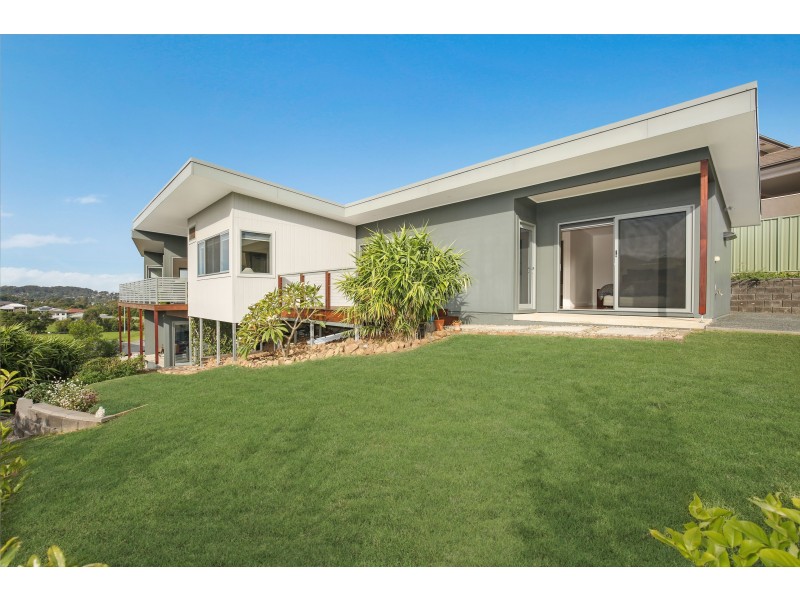 11 Morinda Close, Figtree NSW 2525
