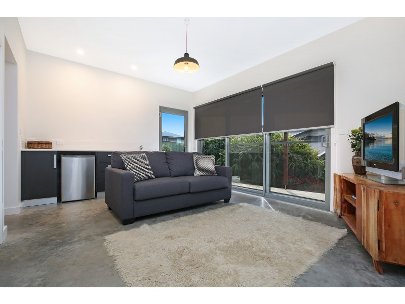 11 Morinda Close, Figtree NSW 2525