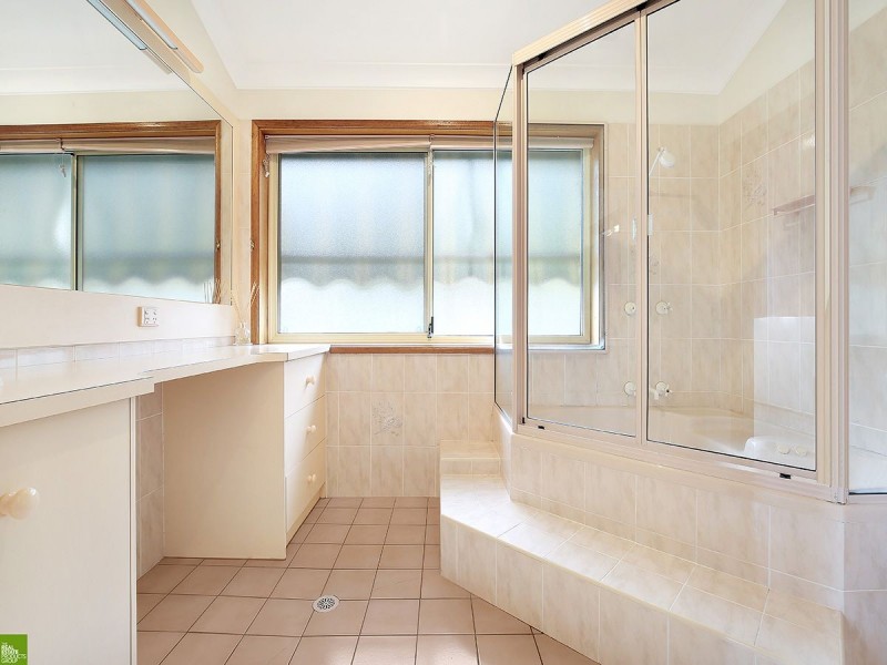 3 Arter Avenue, Figtree NSW 2525