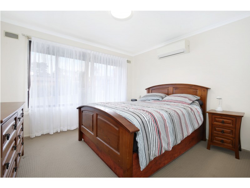 42 Fairloch Avenue, Farmborough Heights NSW 2526