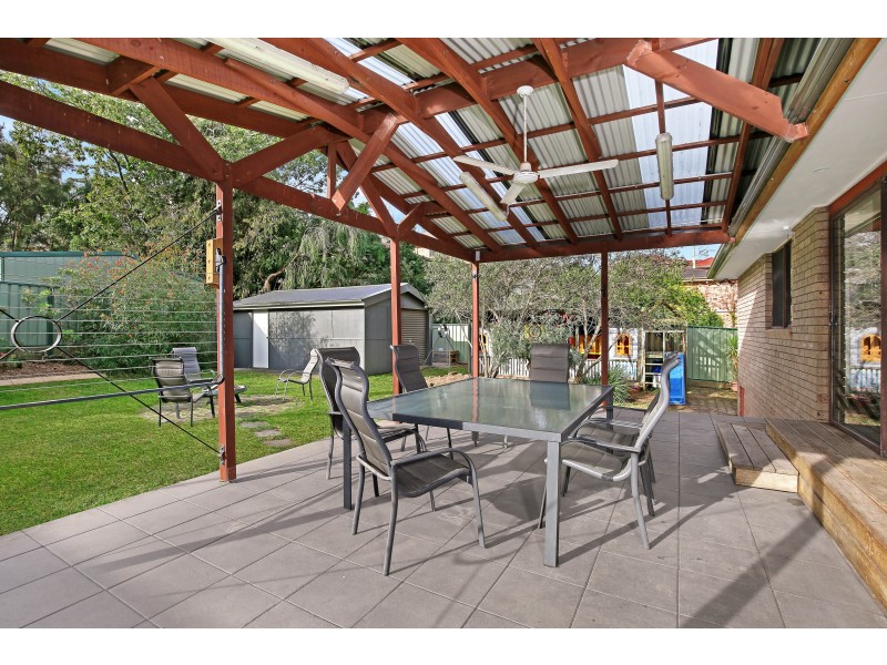 42 Fairloch Avenue, Farmborough Heights NSW 2526