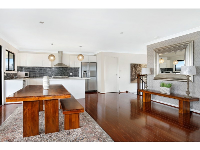 14 Jacana Place, Lake Heights NSW 2502