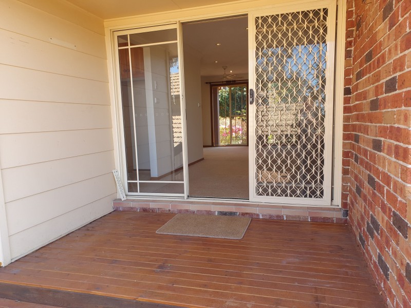 2/27 Bellevue Road, Figtree NSW 2525