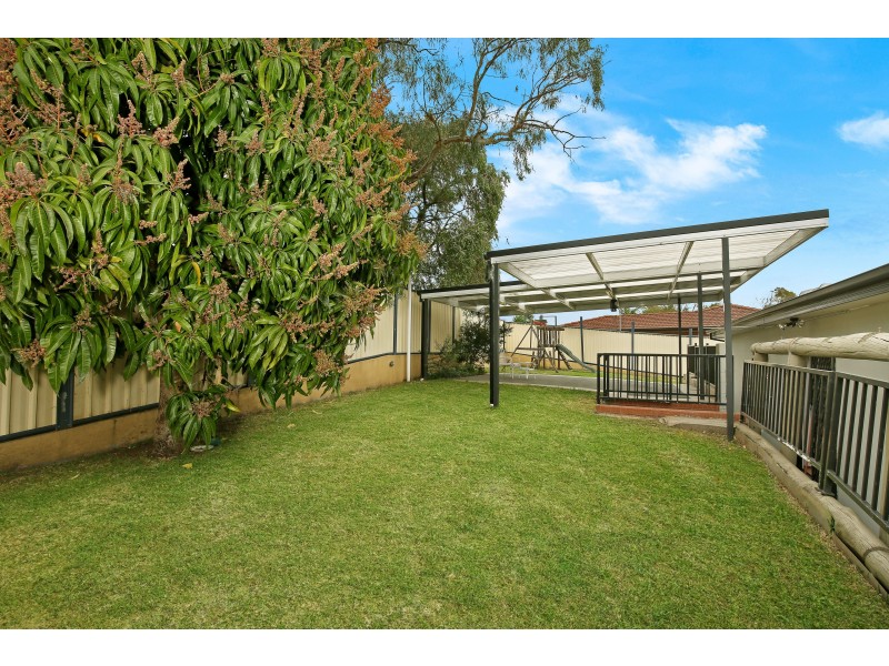 19 Hunt Place, Berkeley NSW 2506