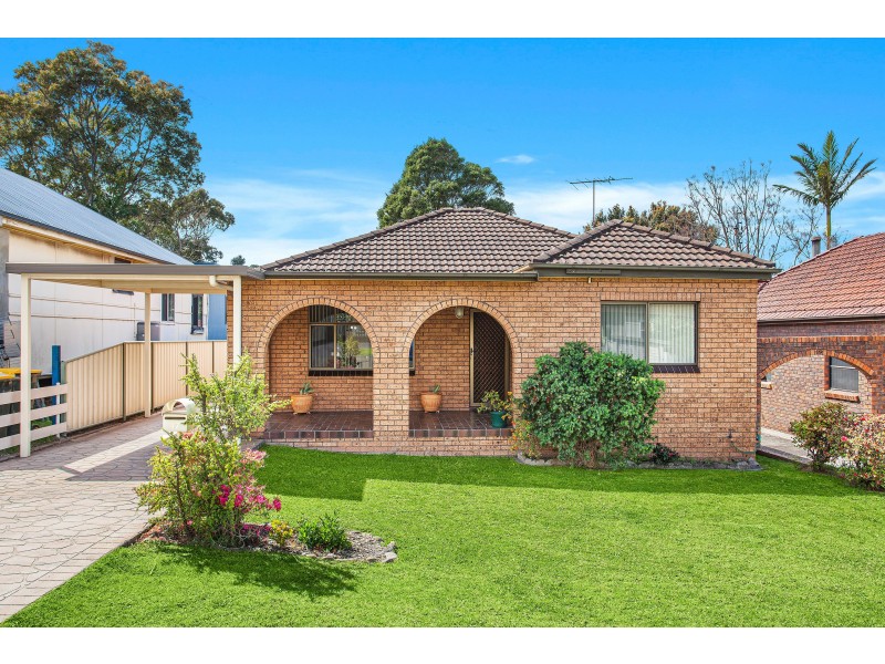 17 Grasmere Street, Mount Saint Thomas NSW 2500