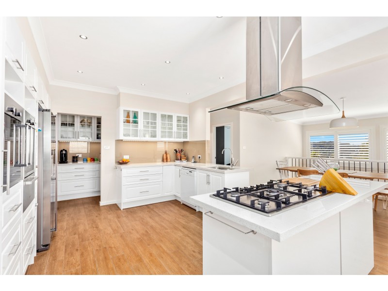 55 Outlook Drive, Figtree NSW 2525