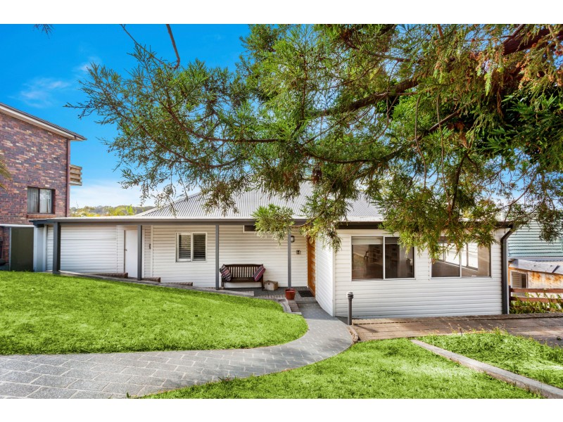 55 Outlook Drive, Figtree NSW 2525