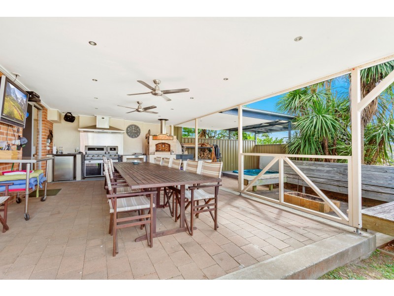 55 Outlook Drive, Figtree NSW 2525