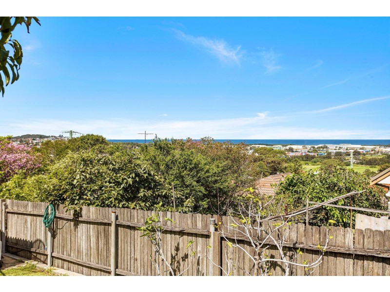 2 Second Avenue North, Warrawong NSW 2502