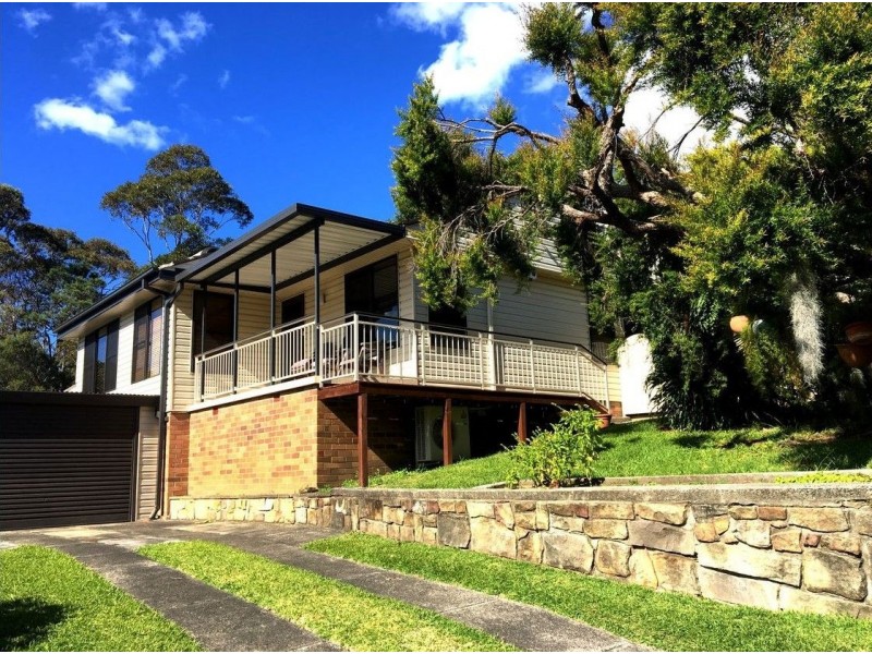 3 Bradley Avenue, Mount Kembla NSW 2526