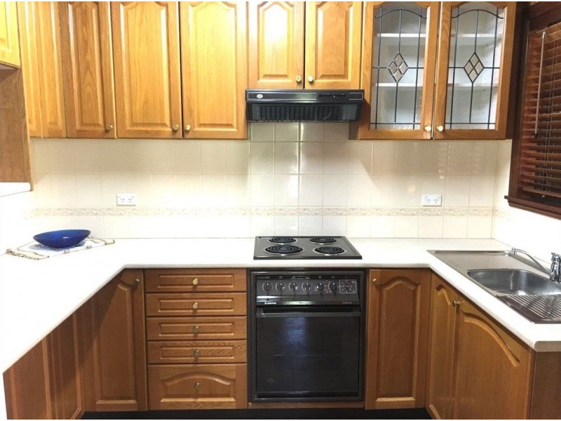 3 Bradley Avenue, Mount Kembla NSW 2526