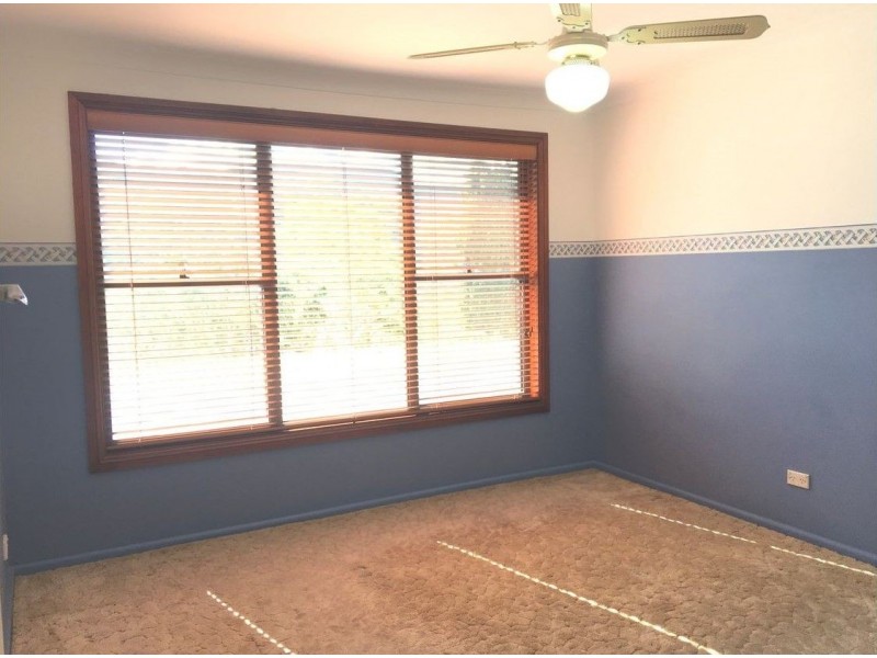 3 Bradley Avenue, Mount Kembla NSW 2526