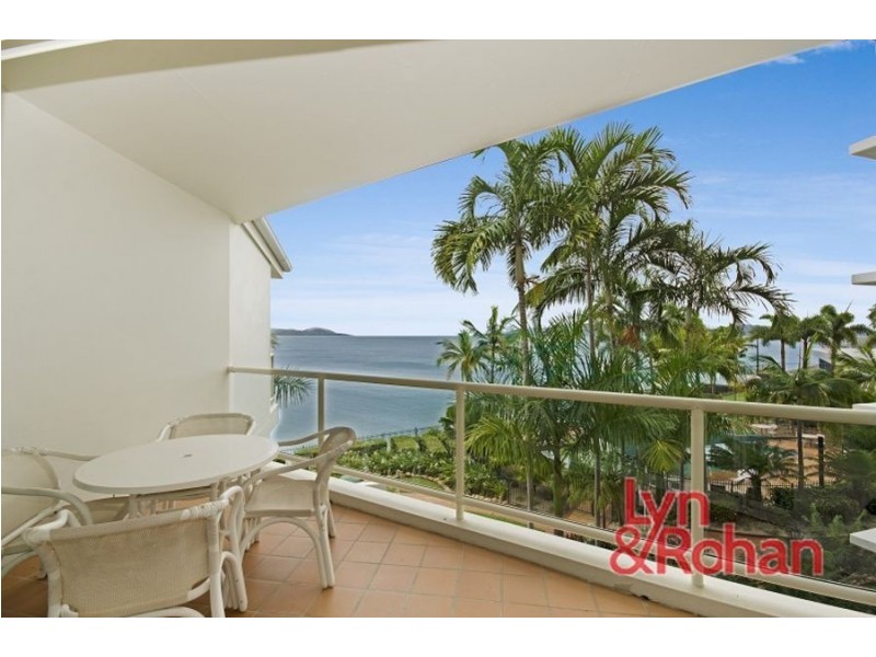 33/7 Mariners Drive, Townsville City QLD 4810