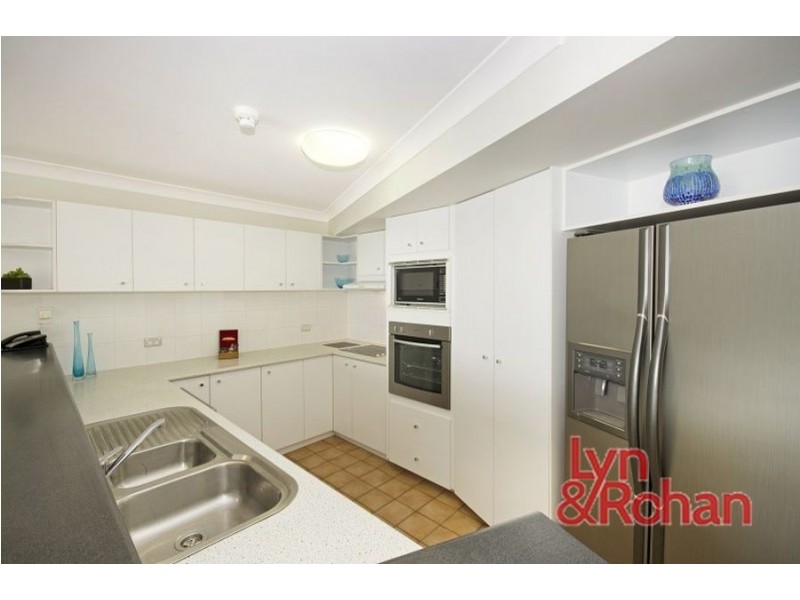 33/7 Mariners Drive, Townsville City QLD 4810