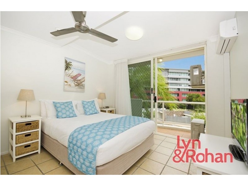 33/7 Mariners Drive, Townsville City QLD 4810