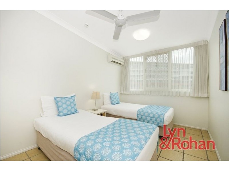 33/7 Mariners Drive, Townsville City QLD 4810