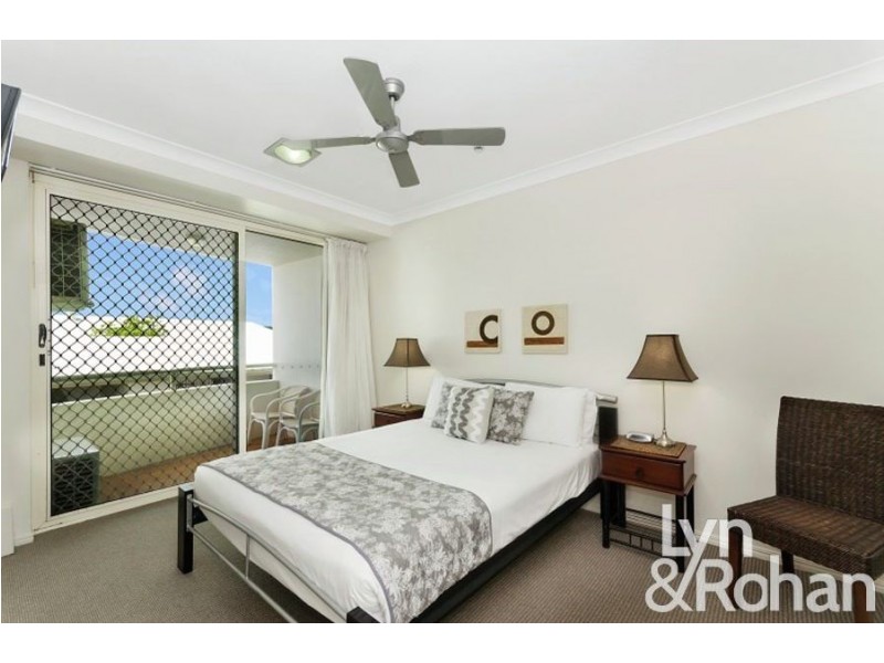 12/7 Mariners Drive, Townsville City QLD 4810