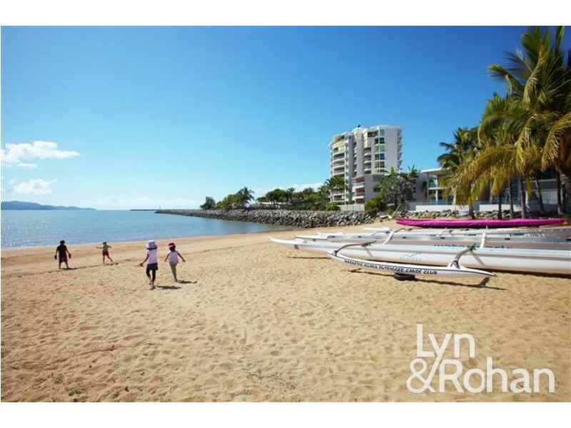 12/7 Mariners Drive, Townsville City QLD 4810