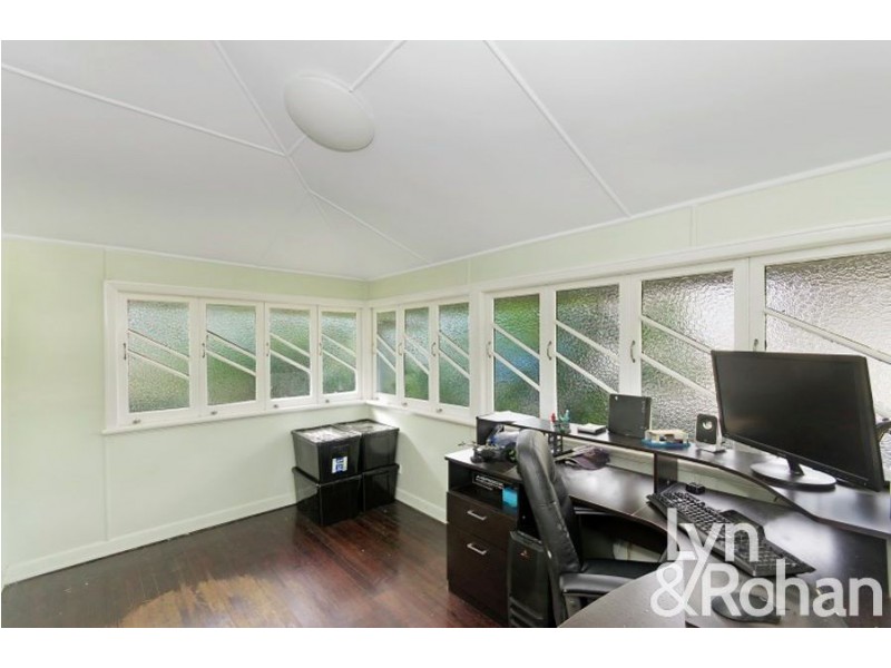 18 Parramatta Street, Belgian Gardens QLD 4810