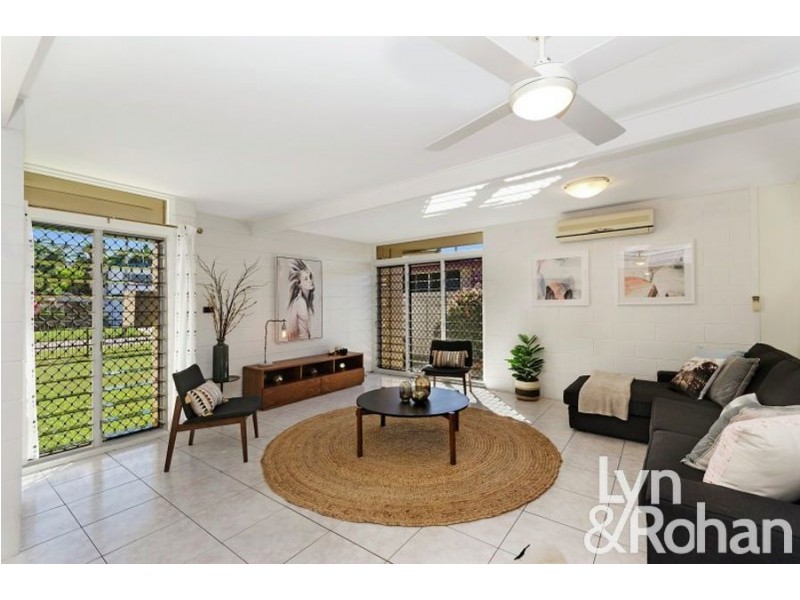 8 Sallows Street, Pallarenda QLD 4810