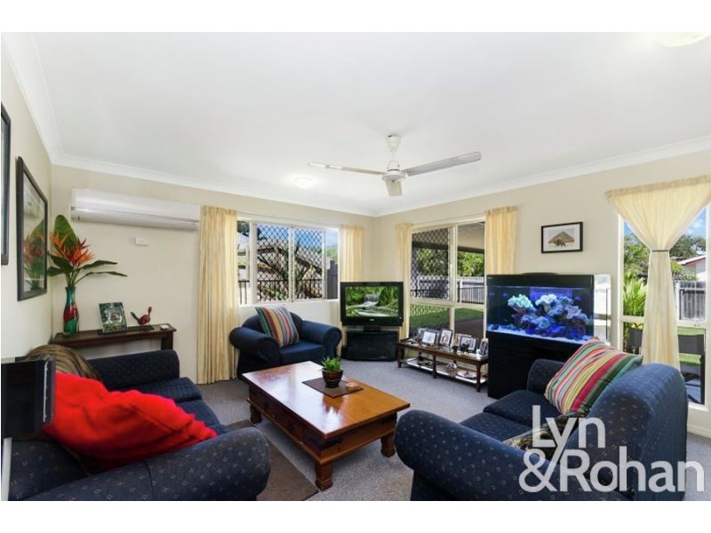 27 Bishop Street, Belgian Gardens QLD 4810
