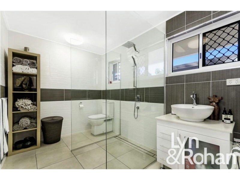 4/8 McKinley Street, North Ward QLD 4810