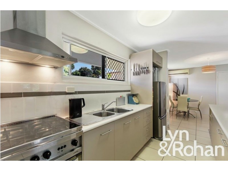 4/8 McKinley Street, North Ward QLD 4810