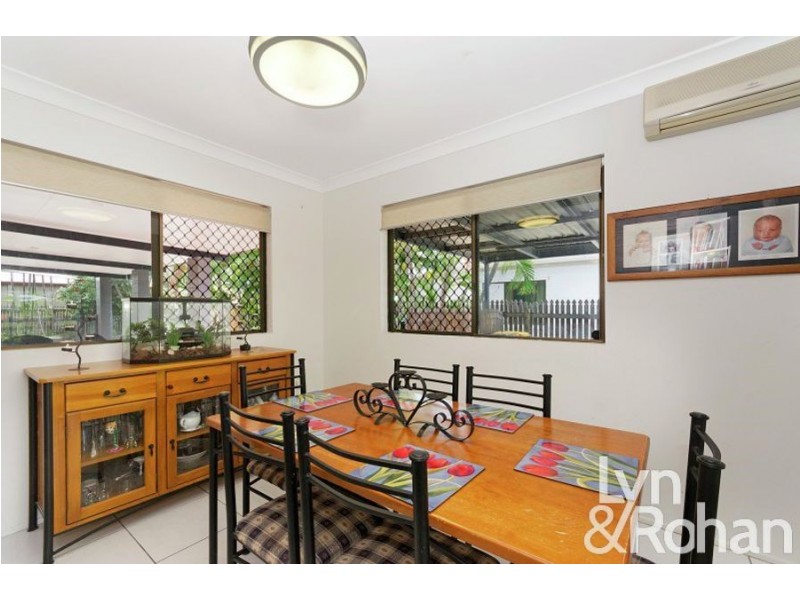 110 Whitsunday Dr, Kirwan QLD 4817