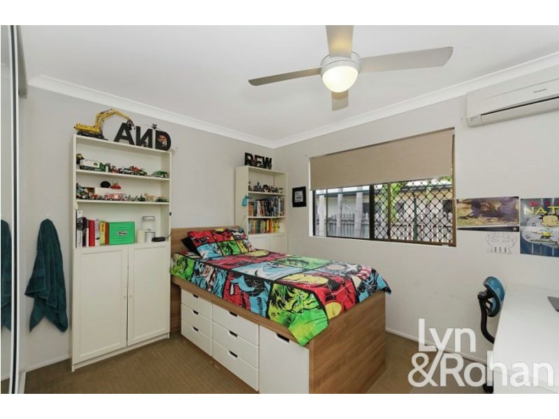 110 Whitsunday Dr, Kirwan QLD 4817