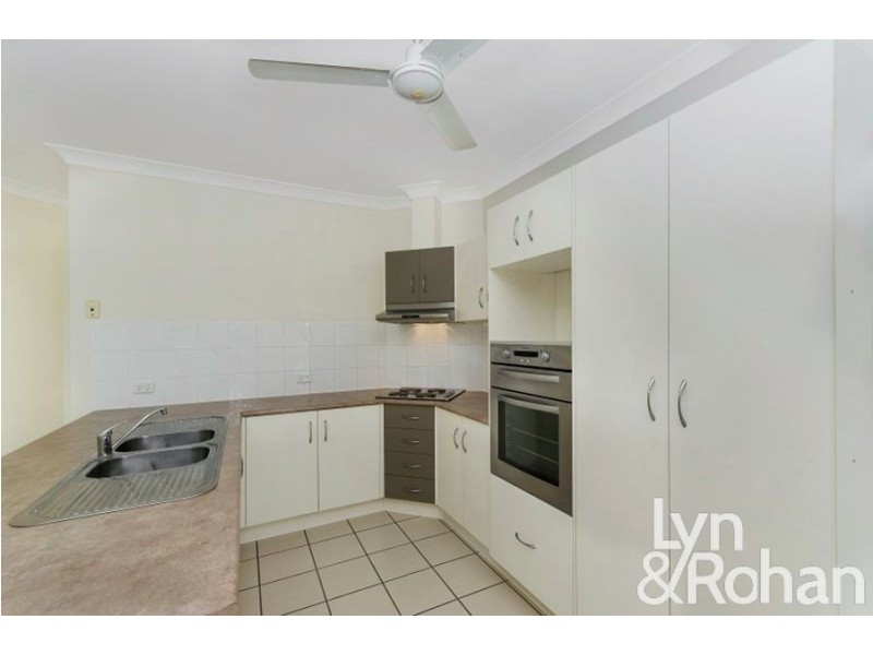 8 Constable Court, Kirwan QLD 4817