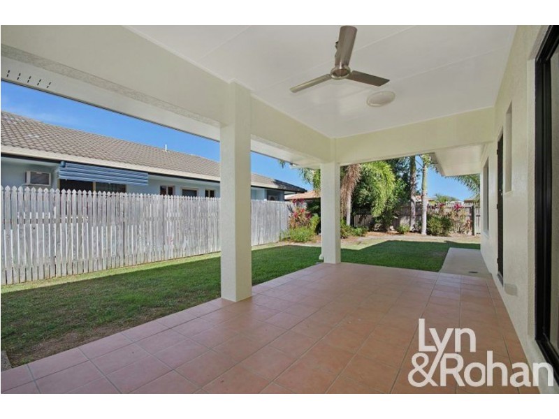 8 Constable Court, Kirwan QLD 4817