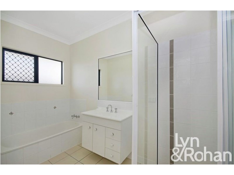 8 Constable Court, Kirwan QLD 4817