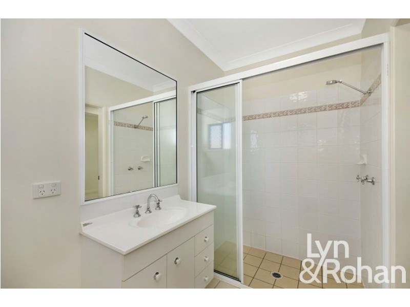 8 Constable Court, Kirwan QLD 4817