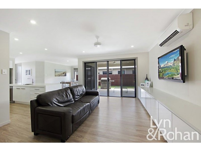 14 Biscayne Street, Burdell QLD 4818