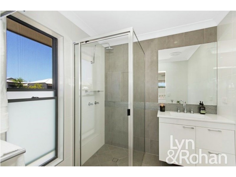 48 Tasman Circuit, Burdell QLD 4818