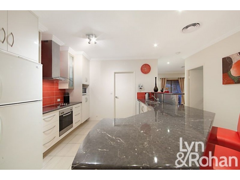 37 Keeper Court, Mount Louisa QLD 4814